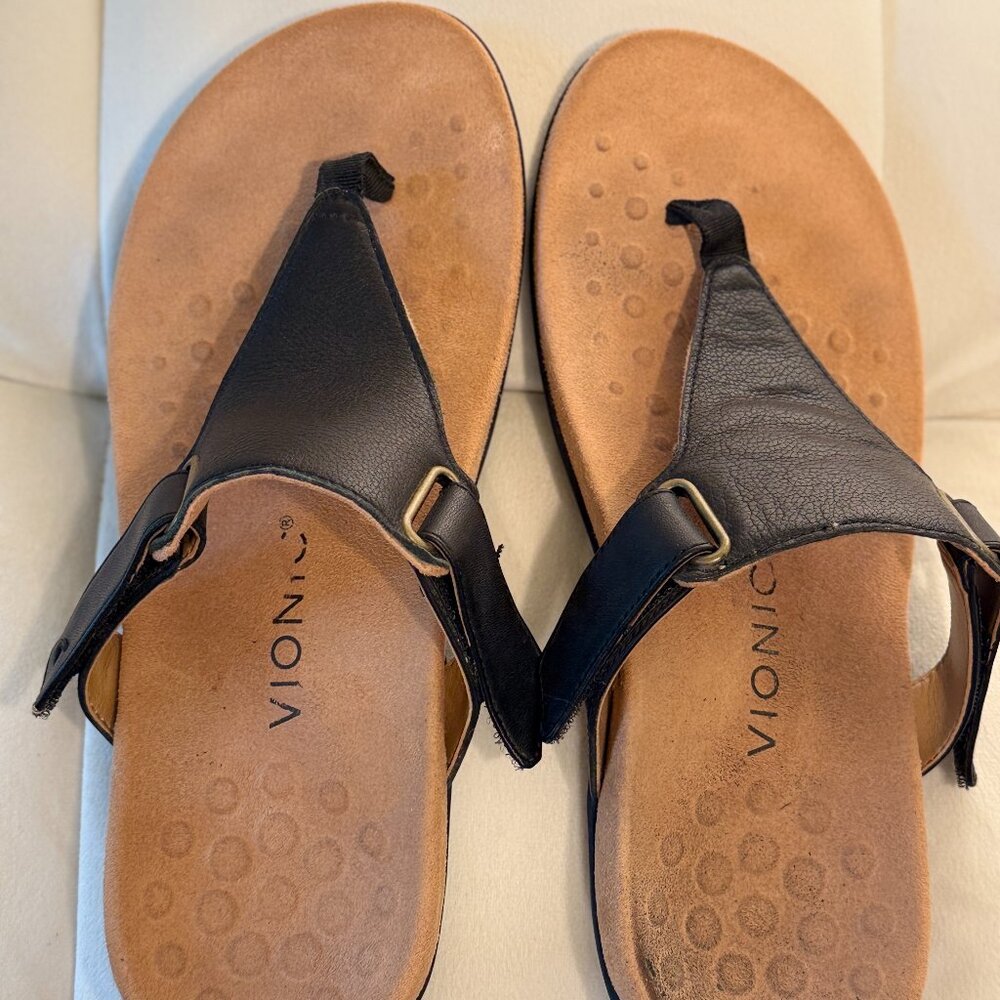 Vionic - Wanda Women's Black Sandal
